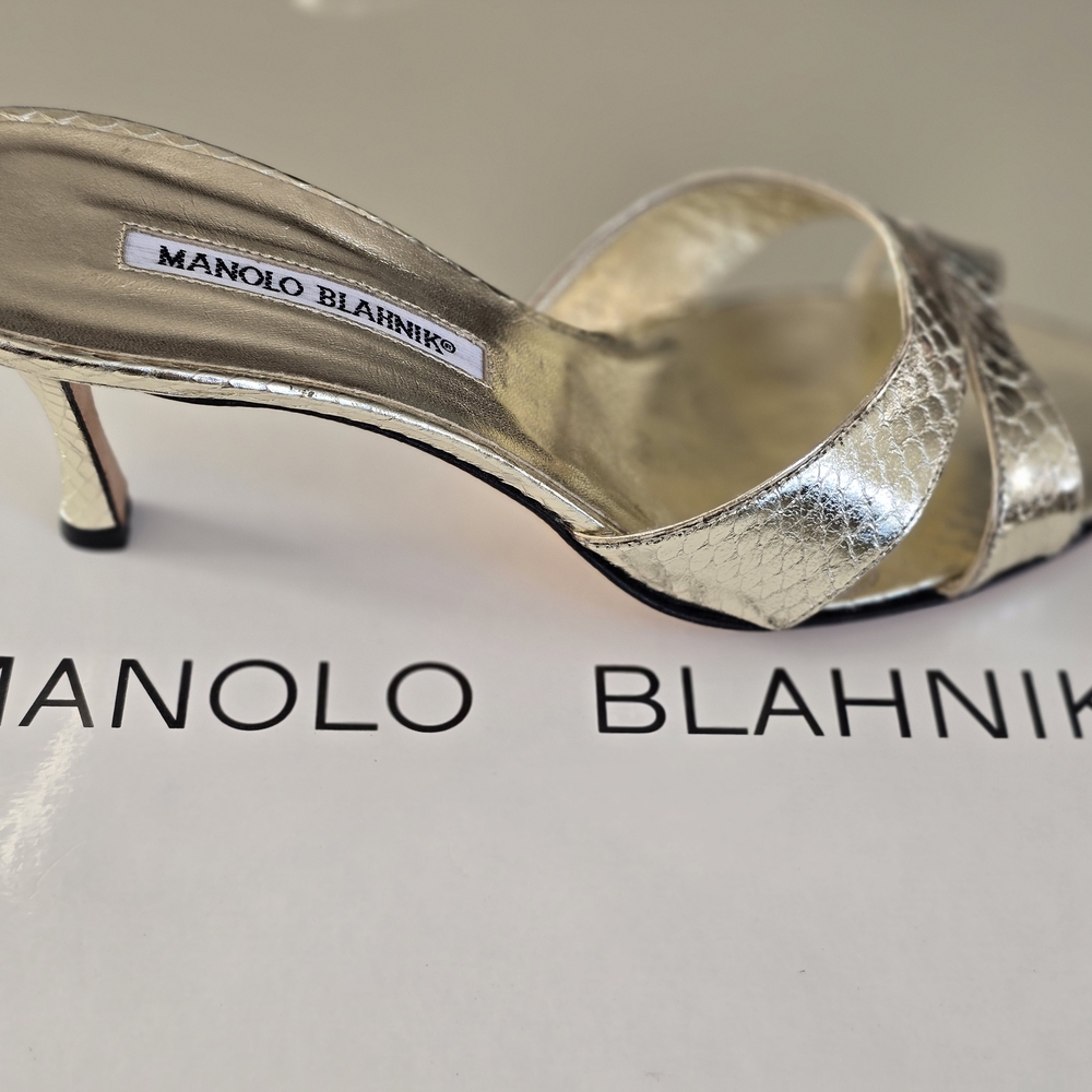 Manolo Blahnik Metallic Gold Heels - Picture 5 of 5